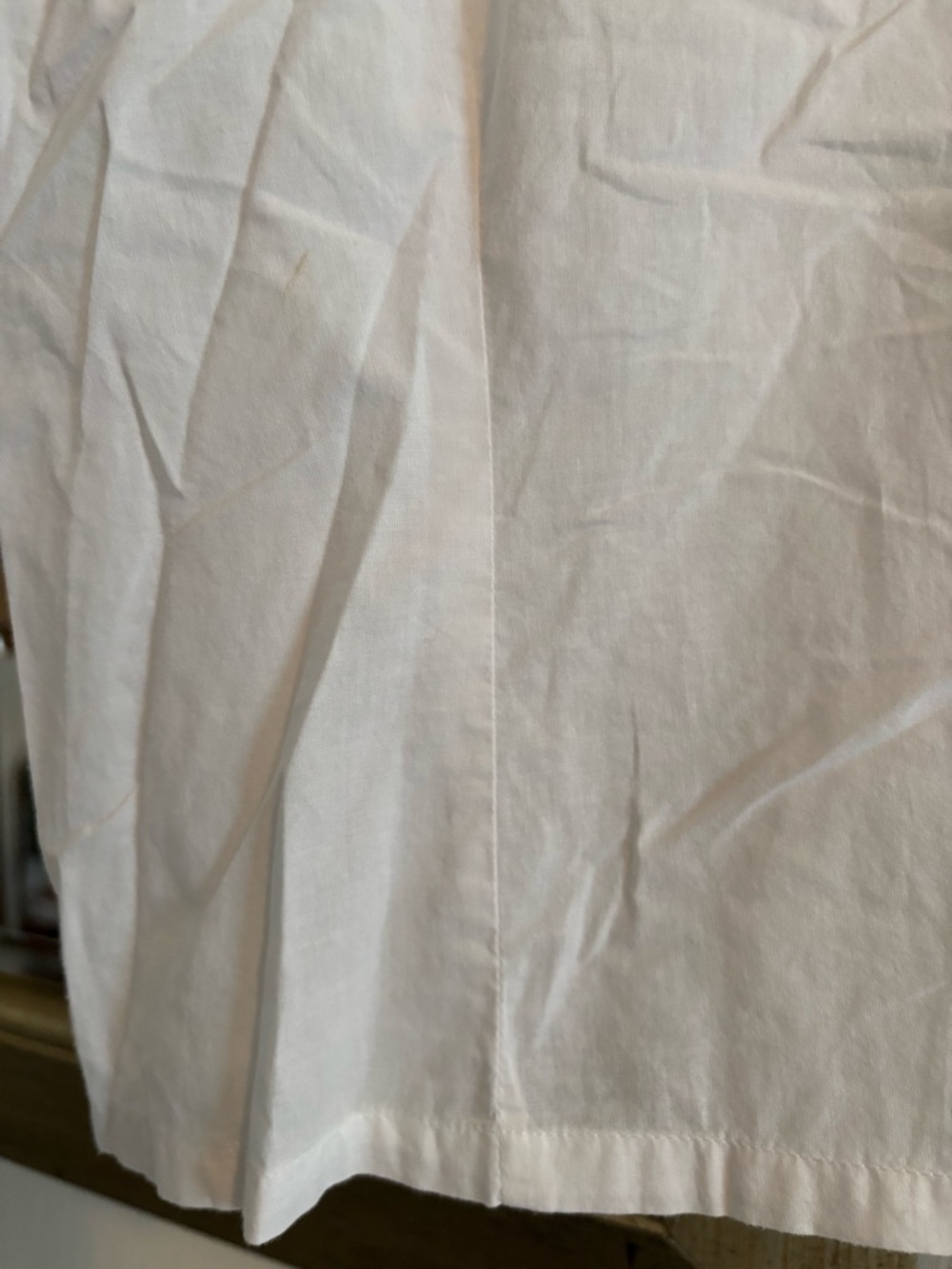 B. Moss White Sleeveless Embroidered Button-Up Blouse - Picture 11 of 11